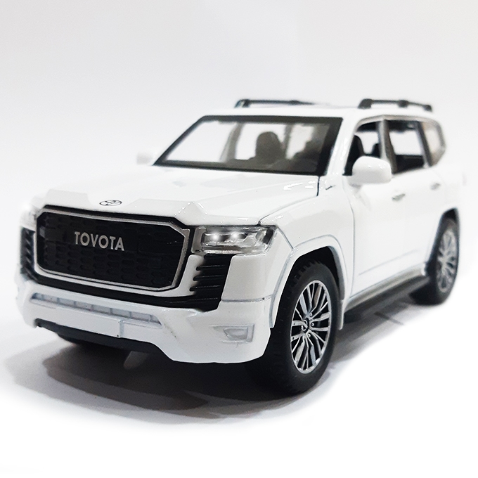 Land Cruiser Prado SUV 2024 Alloy Die Cast Toy Car Model...